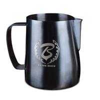 Latiera Barista Space, unghiulara, capacitate de 350ml, Negru